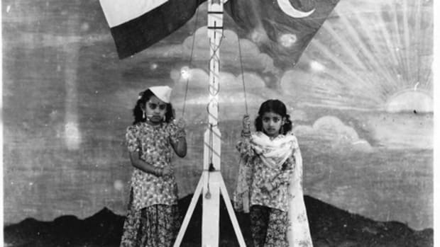 1947-shaku-shanthi-flags1