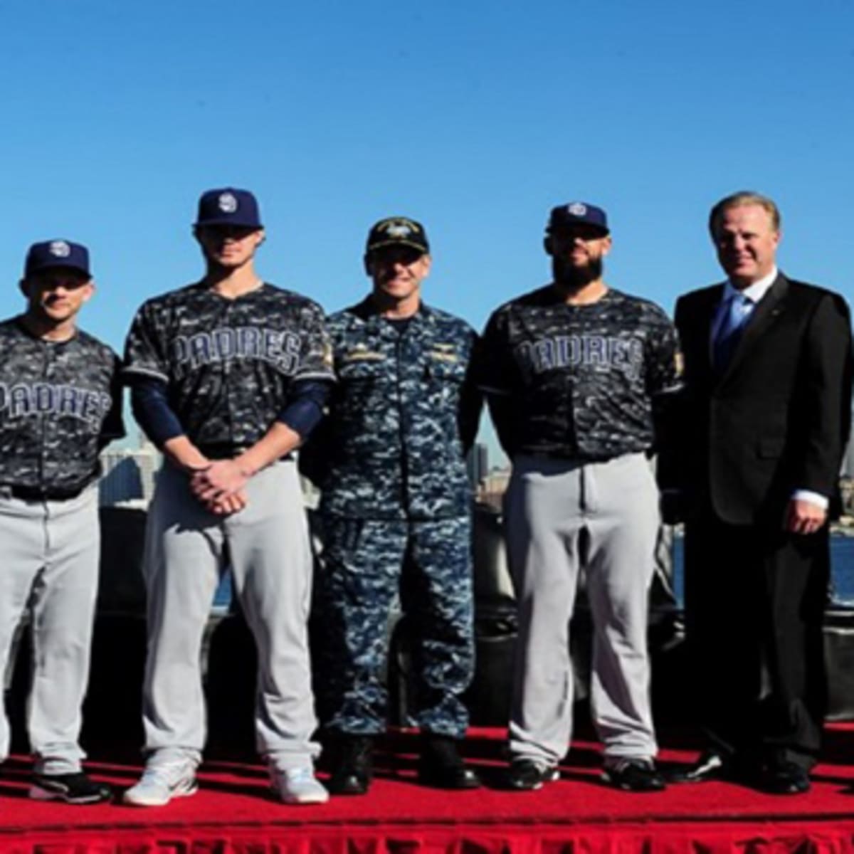 San Diego Padres adopt Aquaflage - Military Trader/Vehicles