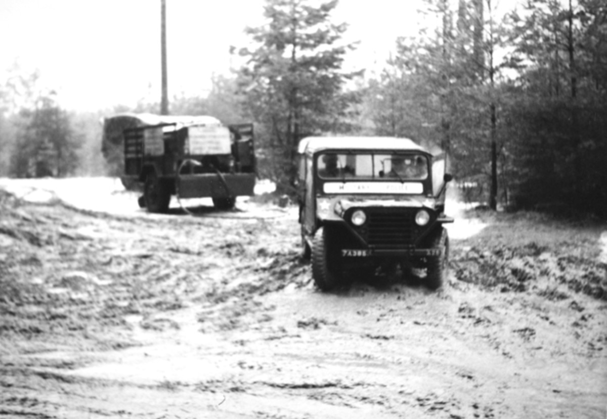  Jeep leaving a fueling trailer near Linden, Germany.