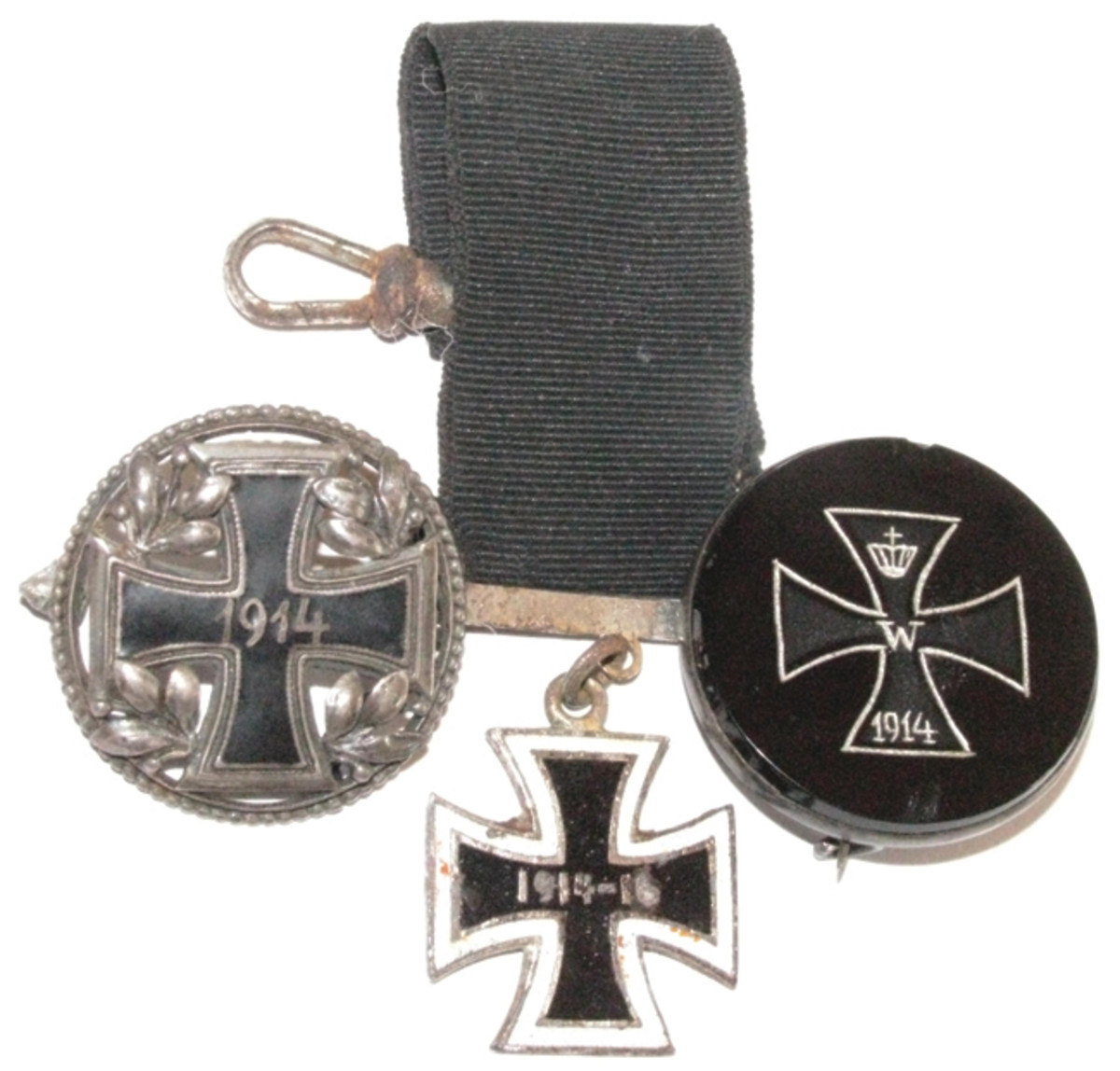  The pride of recipients and that of their families can be seen in the wide variety of Iron Cross-inspired jewelry of the period.