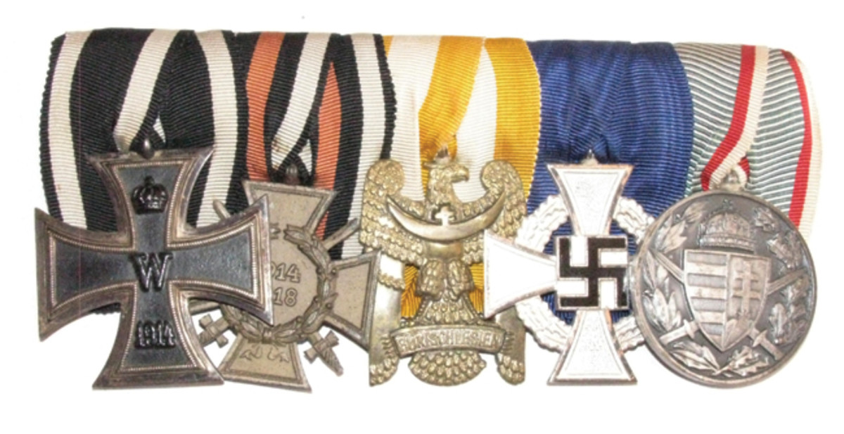  The 1914 Iron Crosses could be worn either singularly or on medal bars.