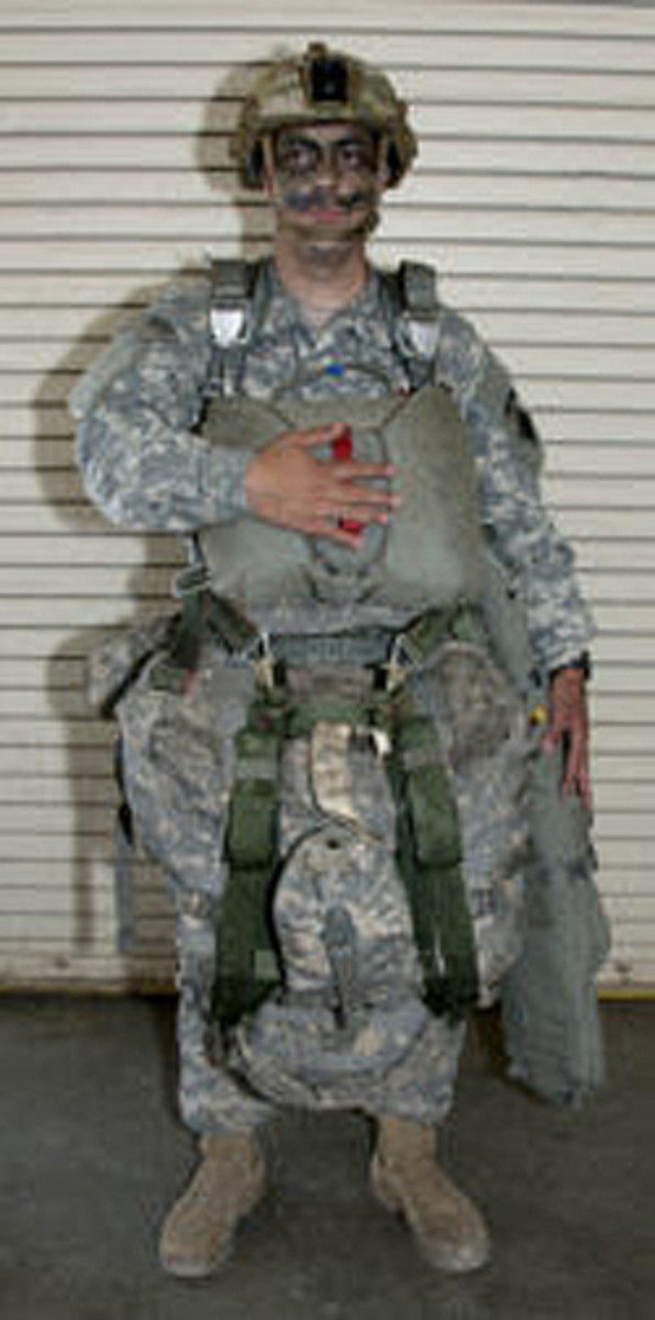  Soldier configured with the new Integrated Head Protection System (IHPS) without the mandible, while wearing combat equipment. (Photo by Rebecka Waller, Audio Visual Production Specialist, Airborne and Special Operations Test Directorate, U.S. Army Operational Test Command)
