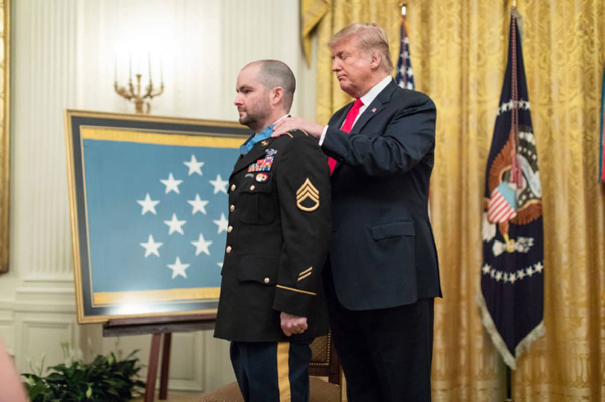 President Donald J. Trump presents the Medal of Honor to Retired U.S. Army Staff Sgt. Ronald J. Shurer II Monday, Oct. 1, 2018, in the East Room of the White House. (Photo Credit: Official White House photo by Shealah Craighead)