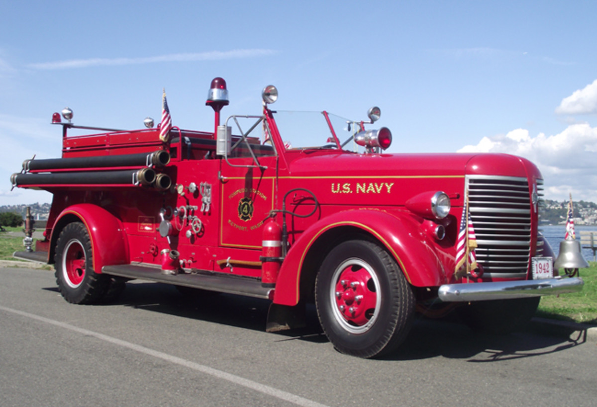 American LaFrance 600-series trucks were the last “conventionals” ALF made. The long hood covered the dual-ignition Lycoming-derived engine V12 gas engine, displacing 491 cid and putting out 190 horsepower, which was very respectable for 1941. 