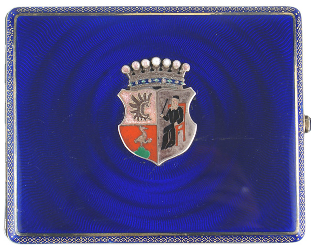 Purple enameled cigarette case, presented by German World War I fighter ace Baron von Richtofen to Werner Voss, a member of Germany’s elite group of aces.