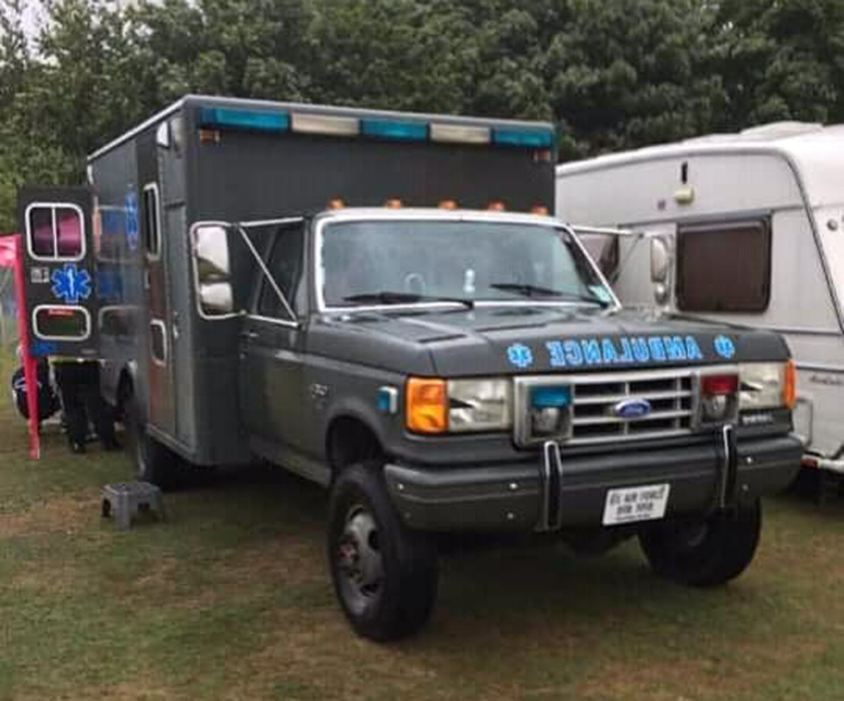 Jackie Walker wrote, “Our 1989 Ford F350 xl Ambulance is ex-USAF. It came off RAF Mildenhall, UK.”