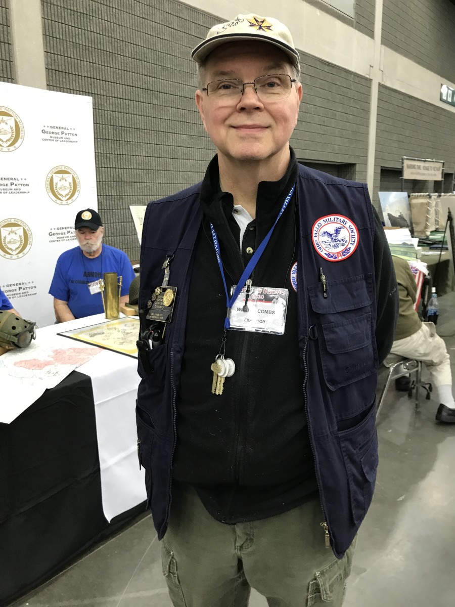 The OVMS' Bill Combs oversees the entire operation of the show, from set up to tear-down.  He has a mellowing disposition--so important in a hall of very high-strung collectors and dealers!