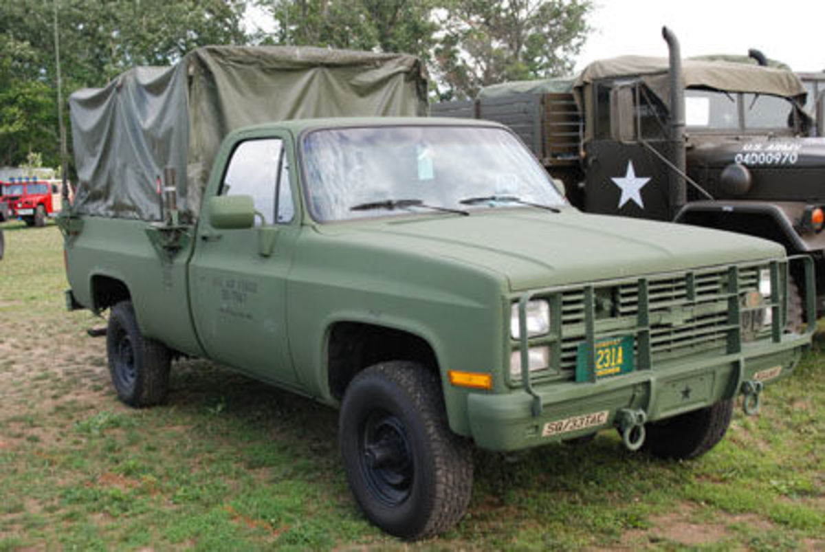 Paul Mercier's M1008 pickup with military cover on bed.