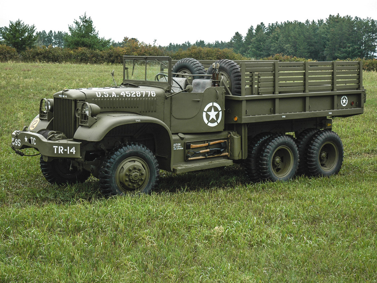This U.S. Army surplus World War II-era Diamond T 6x6 became the property of the Norwegian government and sold in the 1990s at auction to Japp de Groot, a retired Dutch industrialist and collector of military vehicles. His American son-in-law, Kevin Kronlund, later bought the Diamond T and had it shipped from Holland to Wisconsin. Today it is owned by John Bizal of Pryor Lake, Minnesota.