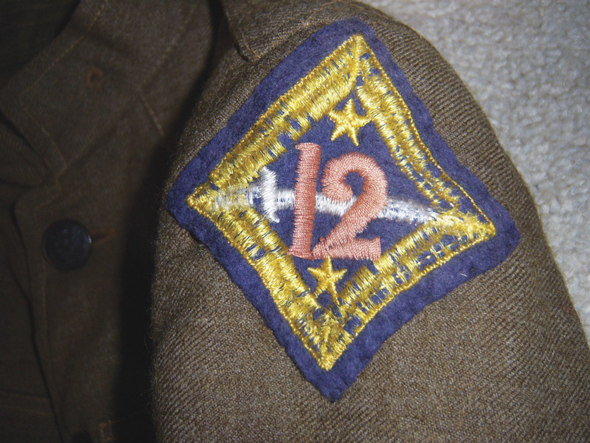 Among the more readily available patched uniforms are the ones from the 12th “Plymouth” Division (Camp Devens, Massachusetts). Although they never faced the Germans in battle, the soldiers of the 12th suffered from an equally deadly foe when they were ravaged by the Spanish flu in September and October 1918.