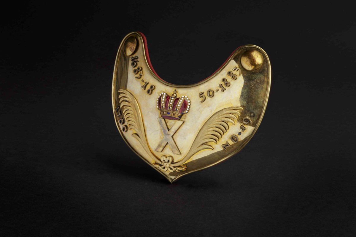 A gorget for officers of the Preobrazhensky Life Guards or the Semyonovsky Life Guard