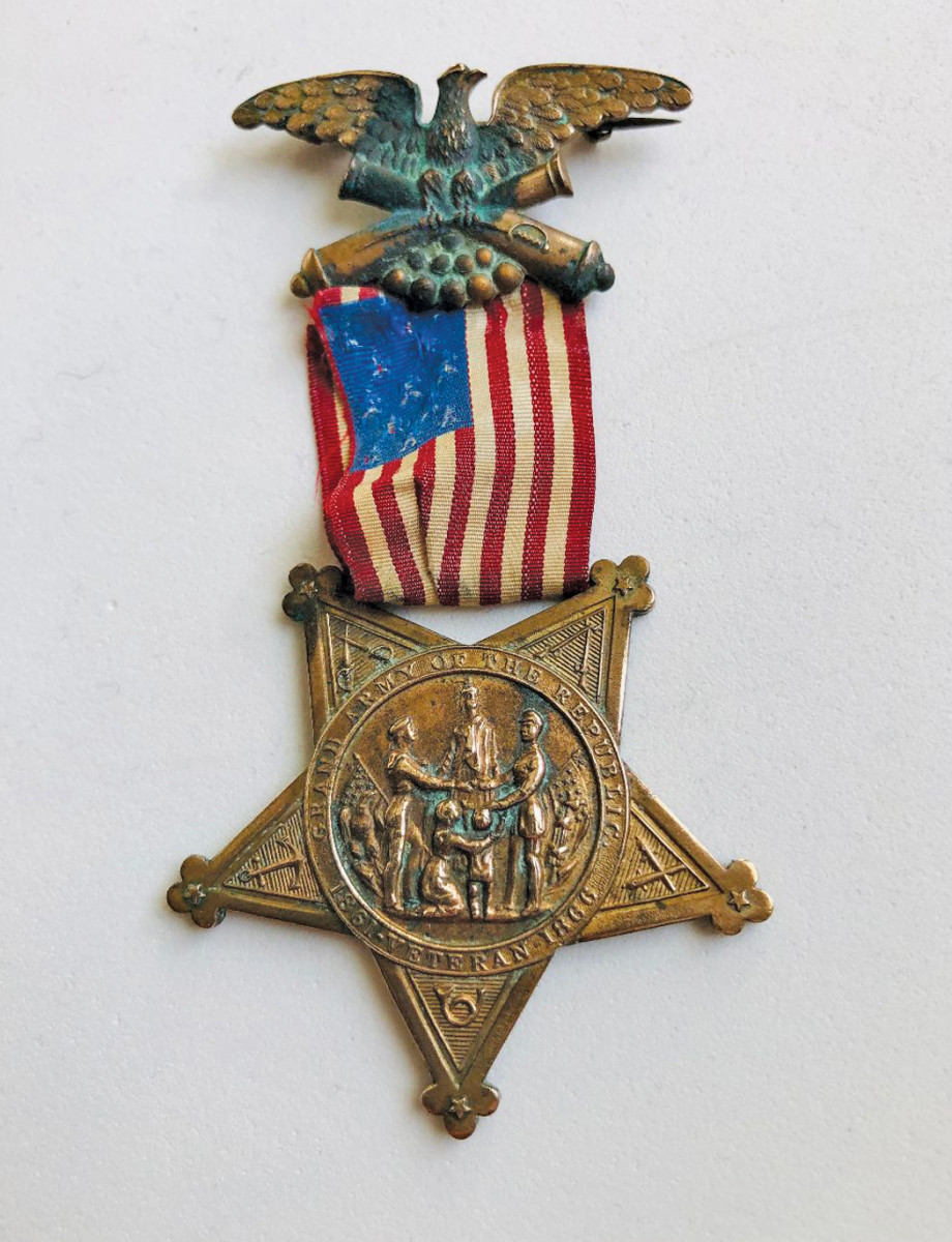 The standard GAR membership medal is one of the most commonly seen veteran Civil War medals.