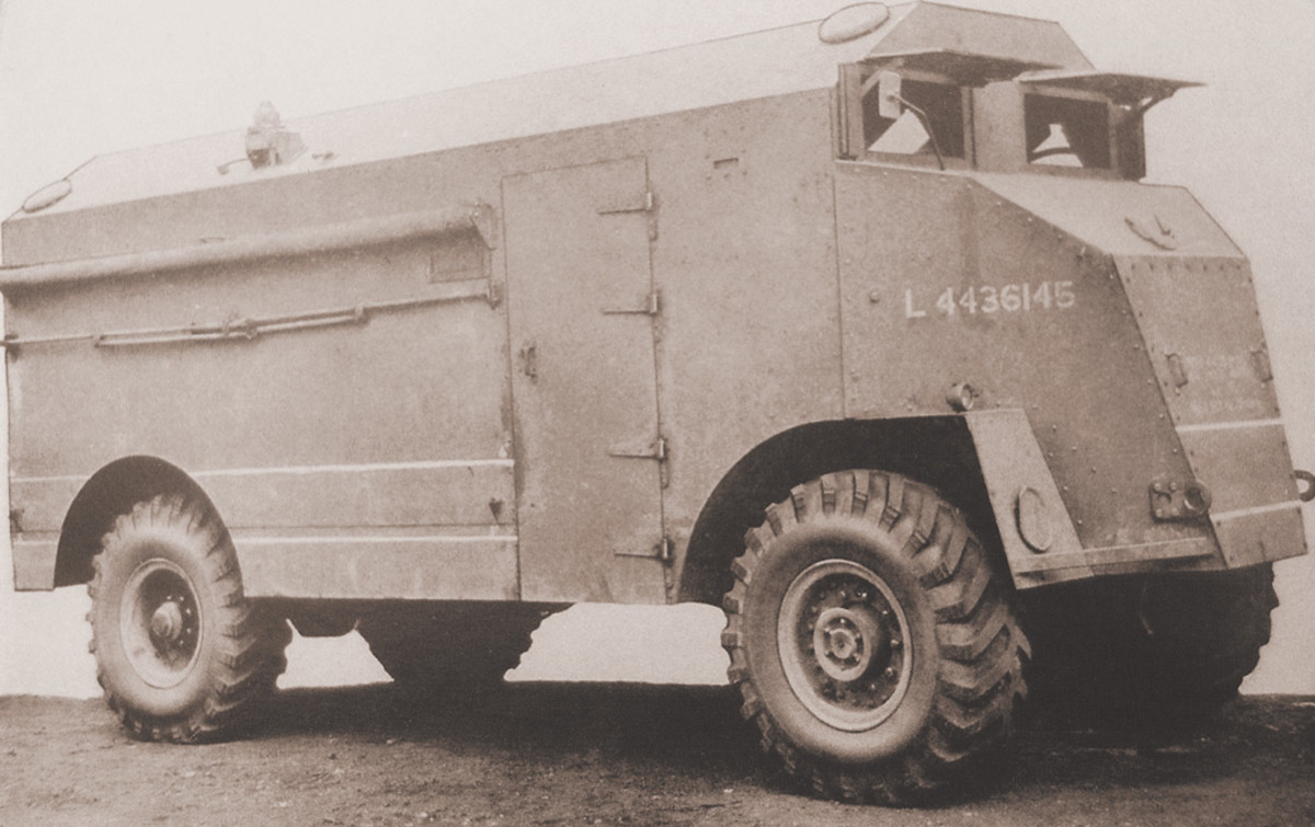 There were 416 examples of the Armoured Command Vehicle “Dorchester” version built and used in North Africa and Italy.
