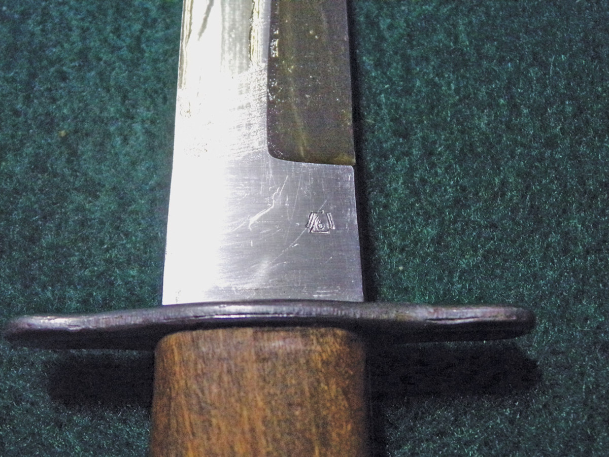 A closer look at the stamp on the blade.