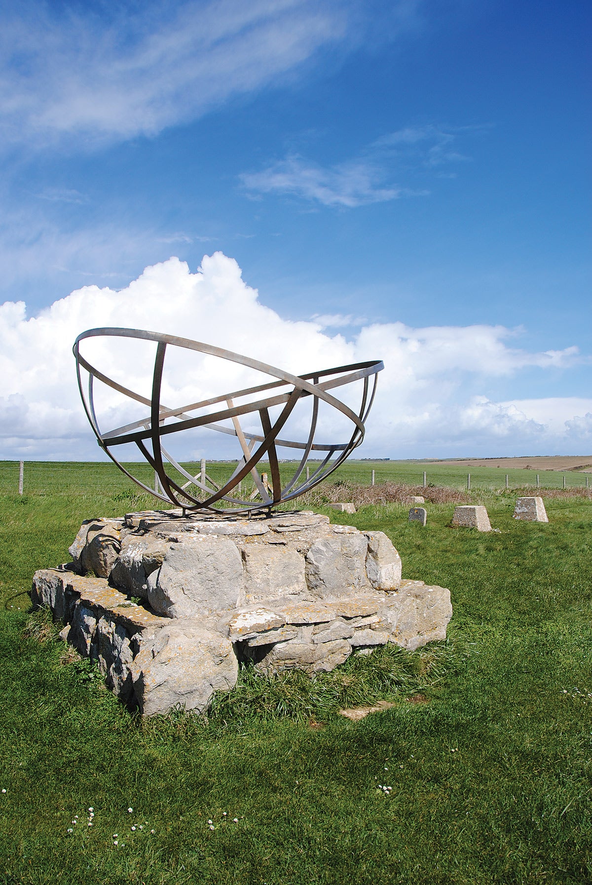 The Radar Memorial at Worth Matravers shows the remnants of the concrete base which once supported a radar tower.