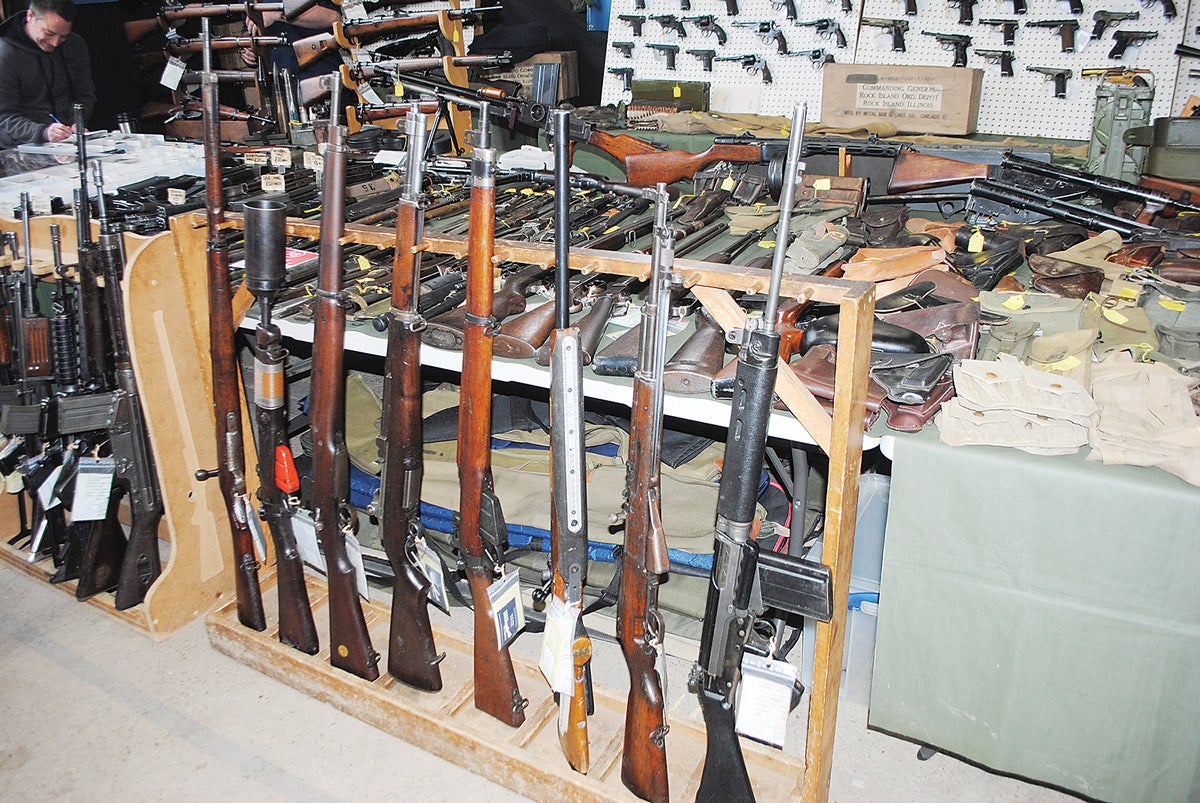 An interesting range of de-activated weapons, with certificates, featuring Russian, British and American rifles.