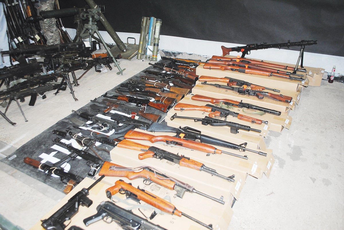 These replica weapon are ideal for use in displays by re-enactors — many of whom also happen to be collectors.