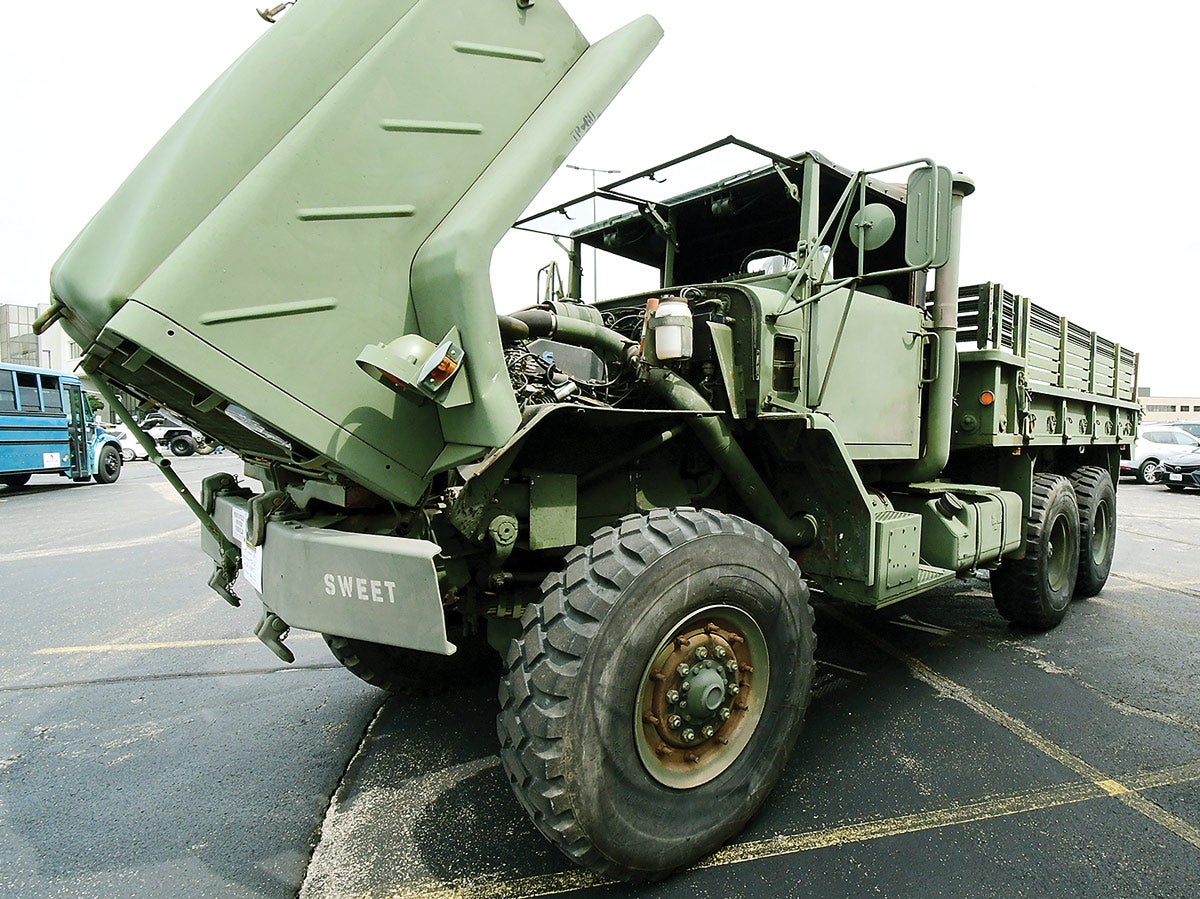 This 1990 M923A2 displayed by Tom Roberts displays the newer and smaller Cummins 6CTA8.3 (8.3L) turbocharged diesel engine