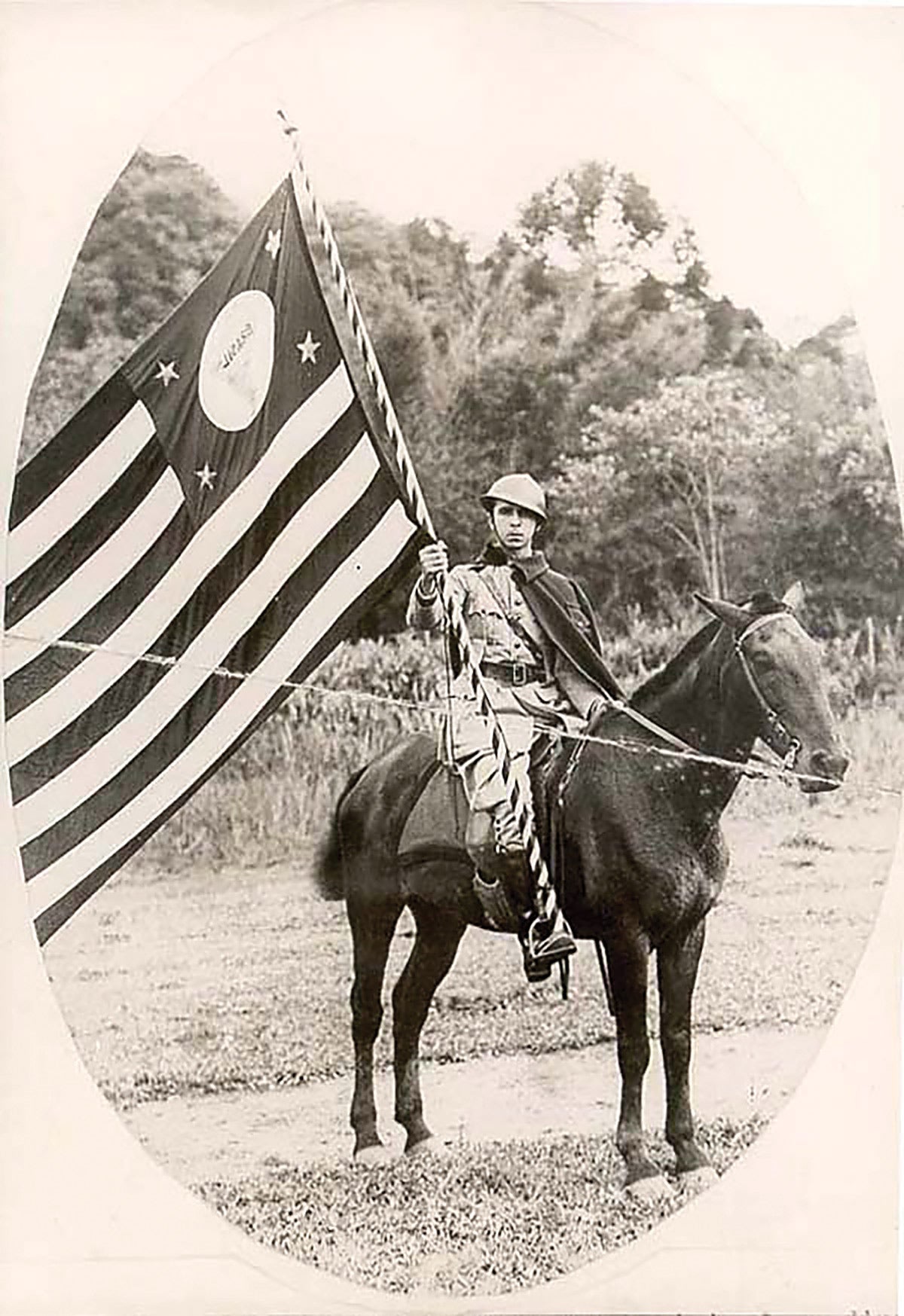 A Paulista volunteer cavalry trooper wearing the Brazilian “Adrian” helmet.