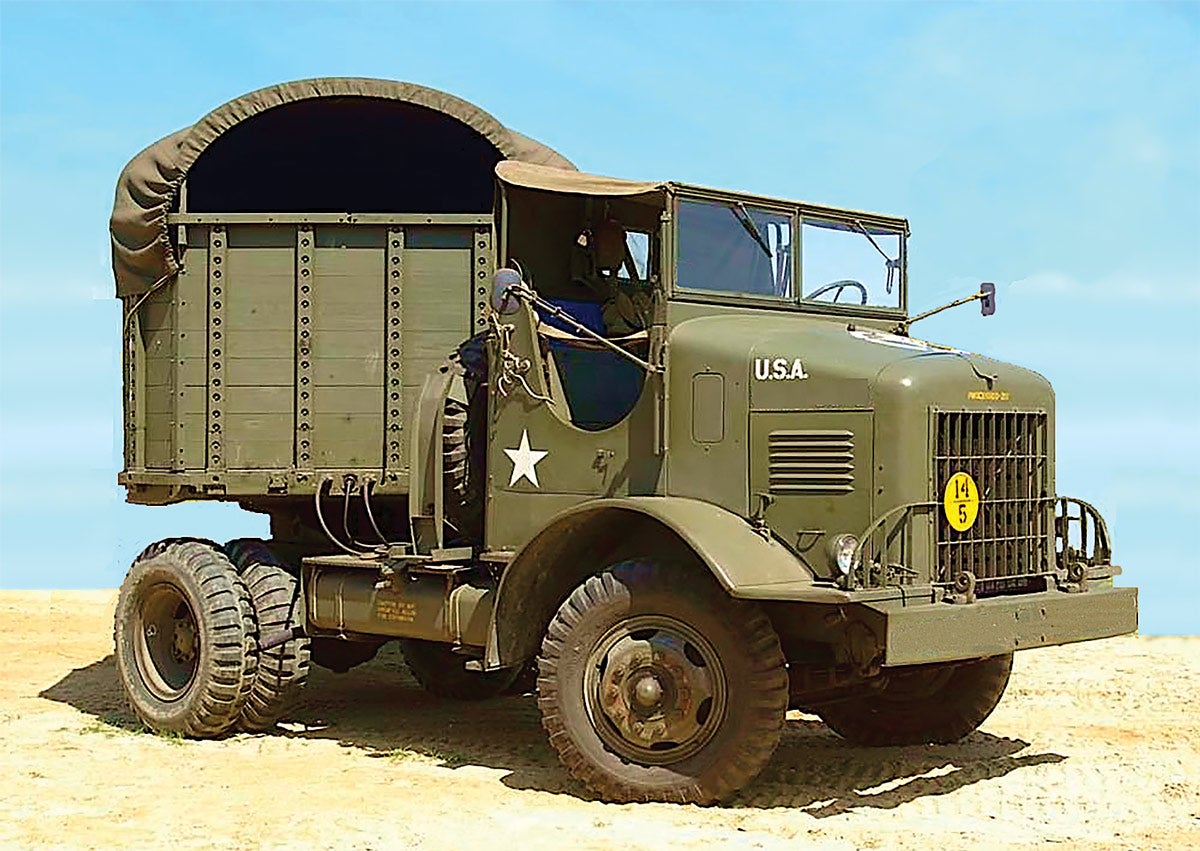 The largest of IHC’s wartime tactical trucks was the H-542-11 5-ton 4x2 truck-tractor, designated by the U.S. Military as the M425 and M426, which were fitted with IHC Red Diamond engines and many of the other components used by the M-5-6, though the H-542-11’s 5-speed transmission had a very low first gear and top gear was direct instead of overdrive, while the brake system was full air instead of hydrovac. The M425 had 9.00x20 tires while M426 had 11.00x20. Later during the war, many M425s were upgraded with 11.00x20 tires. Approximately 5,290 of these truck-tractors were built by IHC, with many going to Lend-Lease.