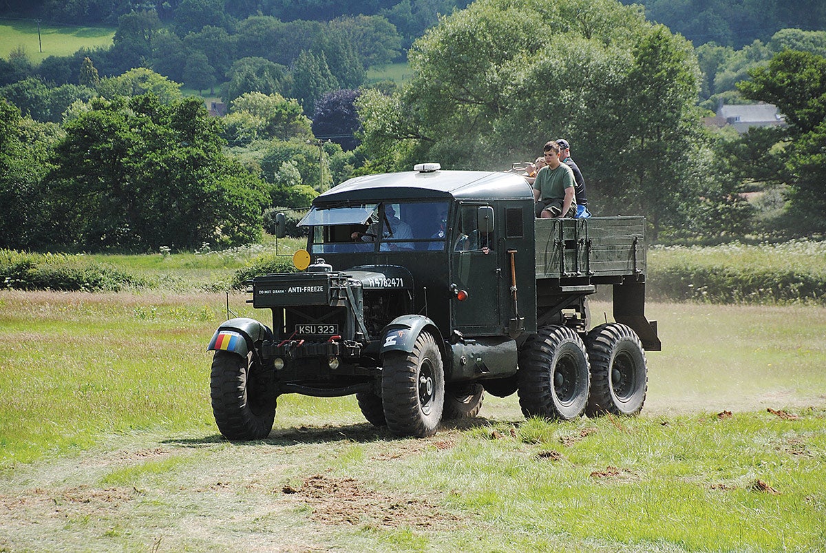 The heavyweight Scammell “Pioneer” was a recovery truck vehicle and artillery tractor for the British Army in WWII and led to a post-war design, the “Explorer’” which continued in service until the late 1980s.