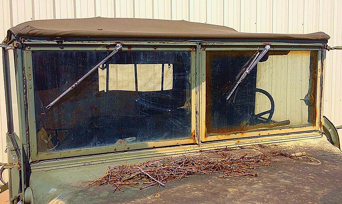 A clean sweep: HMV vacuum windshield wipers