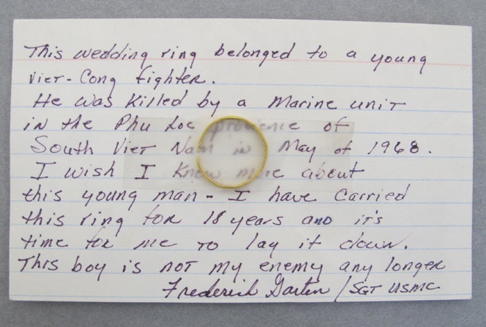 18-vietnam-veterans-memorial---note-and-wedding-ring.jpg