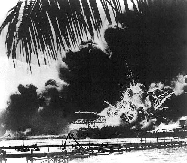 jb_wwii_pearlhar_3_e.jpg