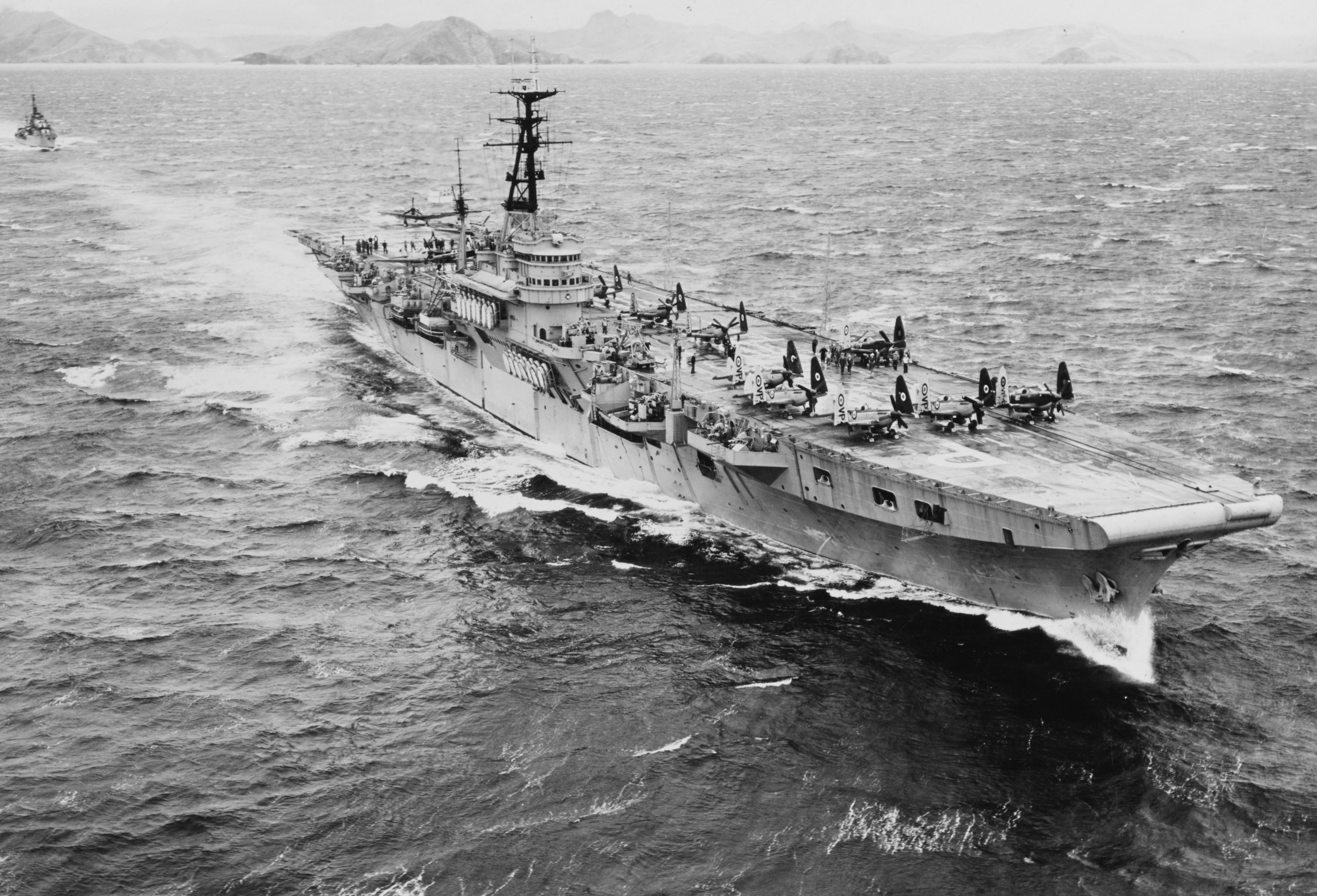 hms_triumph_1950.jpg