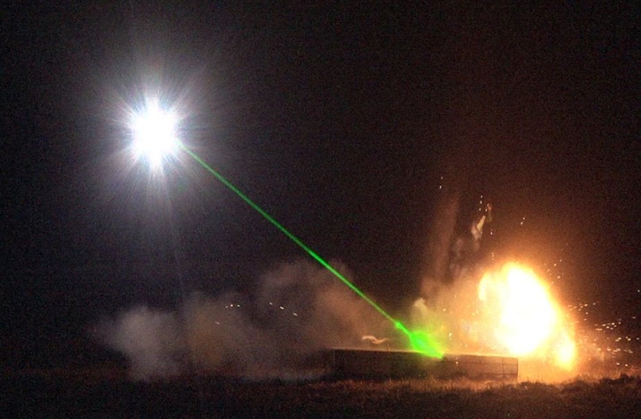 radbo-explodes-bomb.jpg