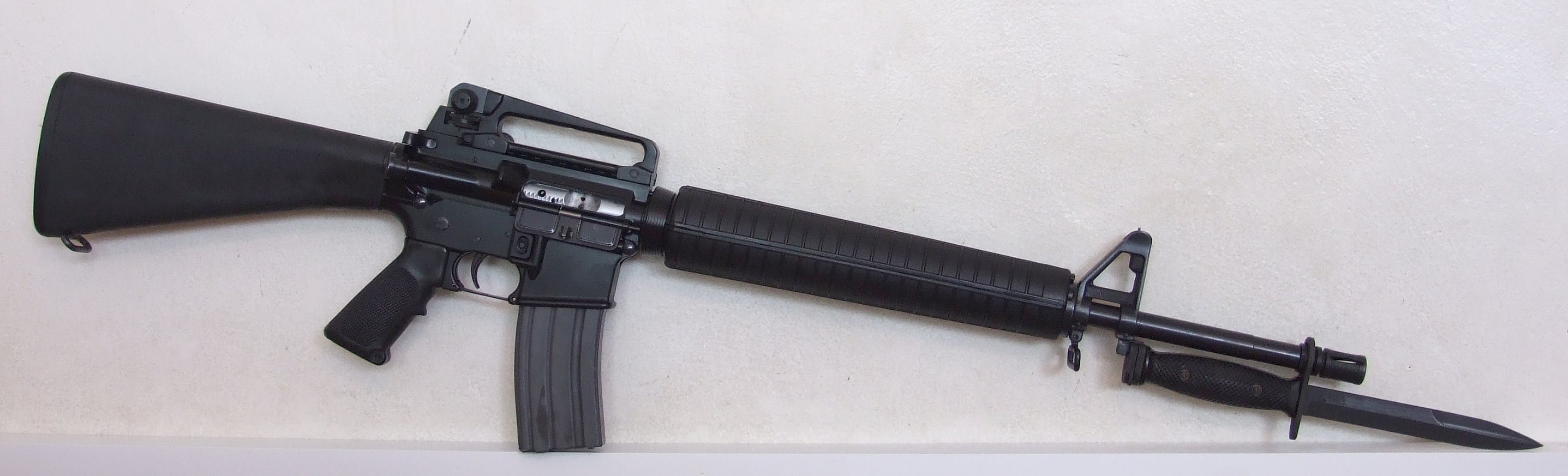 m16a4-jh01.jpg