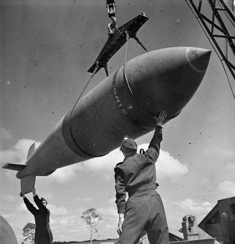 royal_air_force_bomber_command_1942-1945_ch15363.jpg