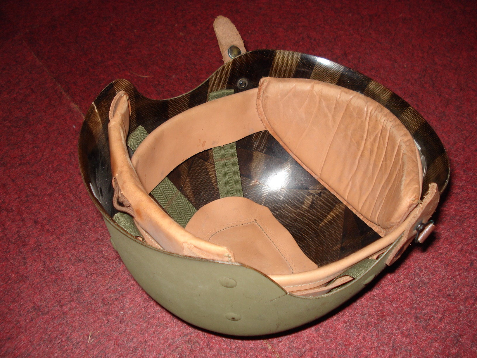 crash-helmet---01.jpg