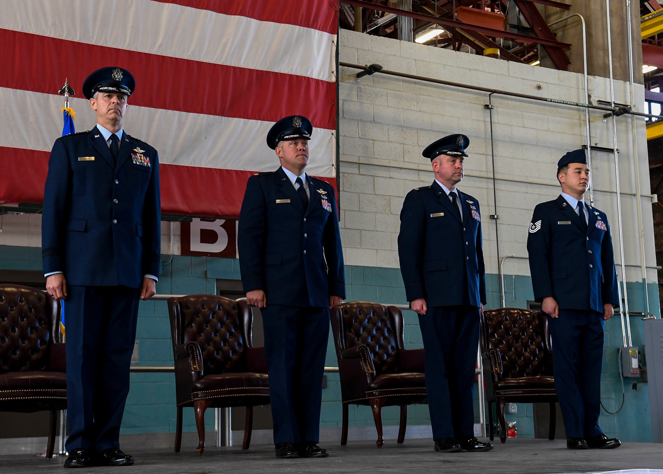 201103-f-mq455-1007.jpg