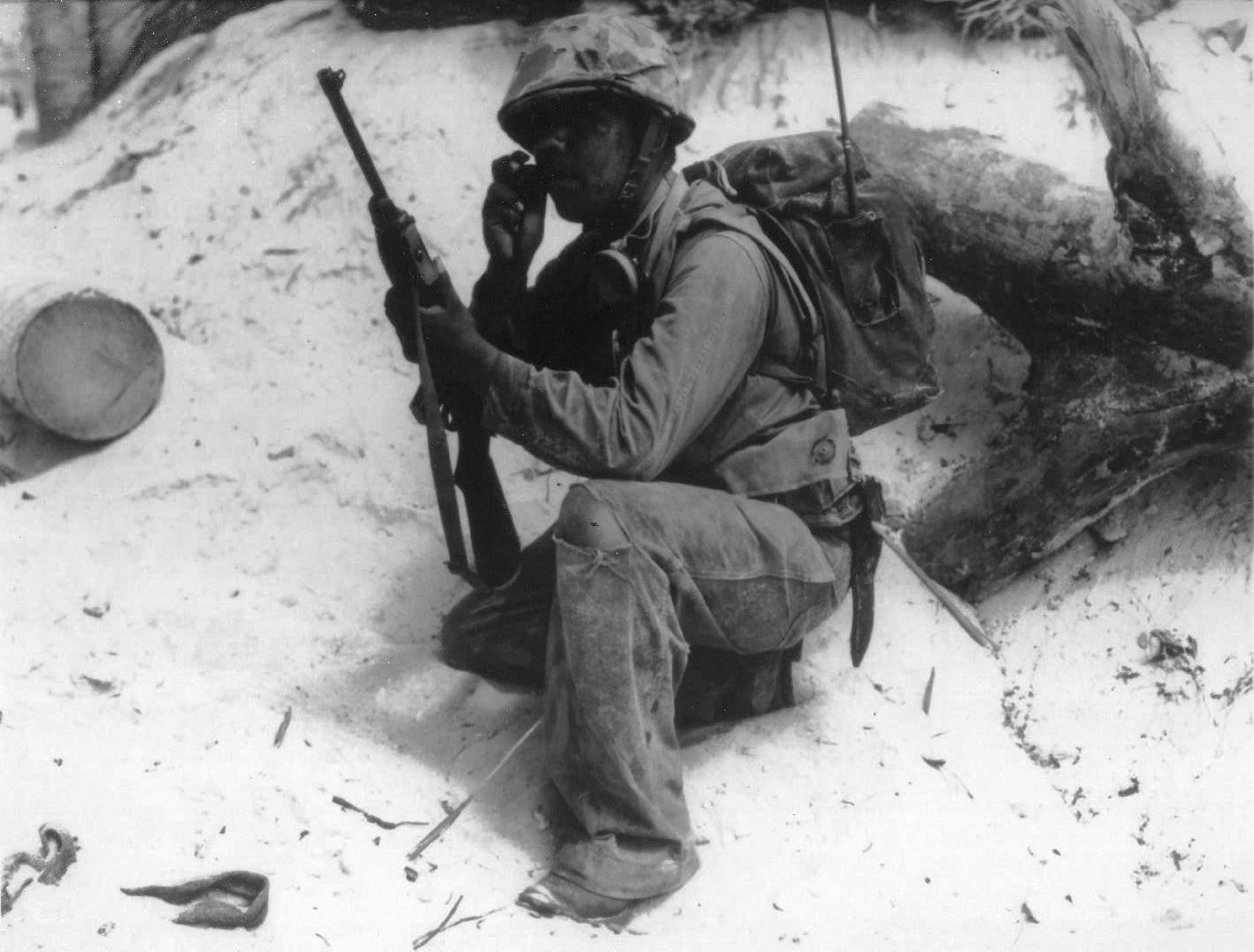 marine-m1-carbine-tarawa.jpg
