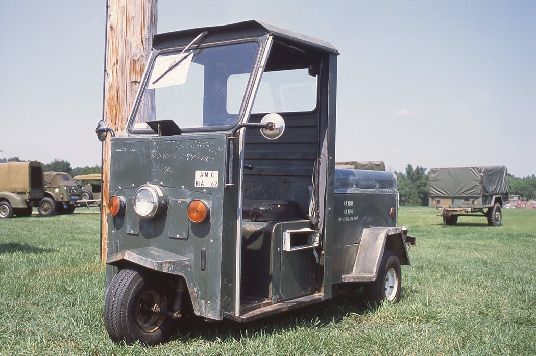 cushman-scooter-1975-bill-beers-graf-737_c.jpg