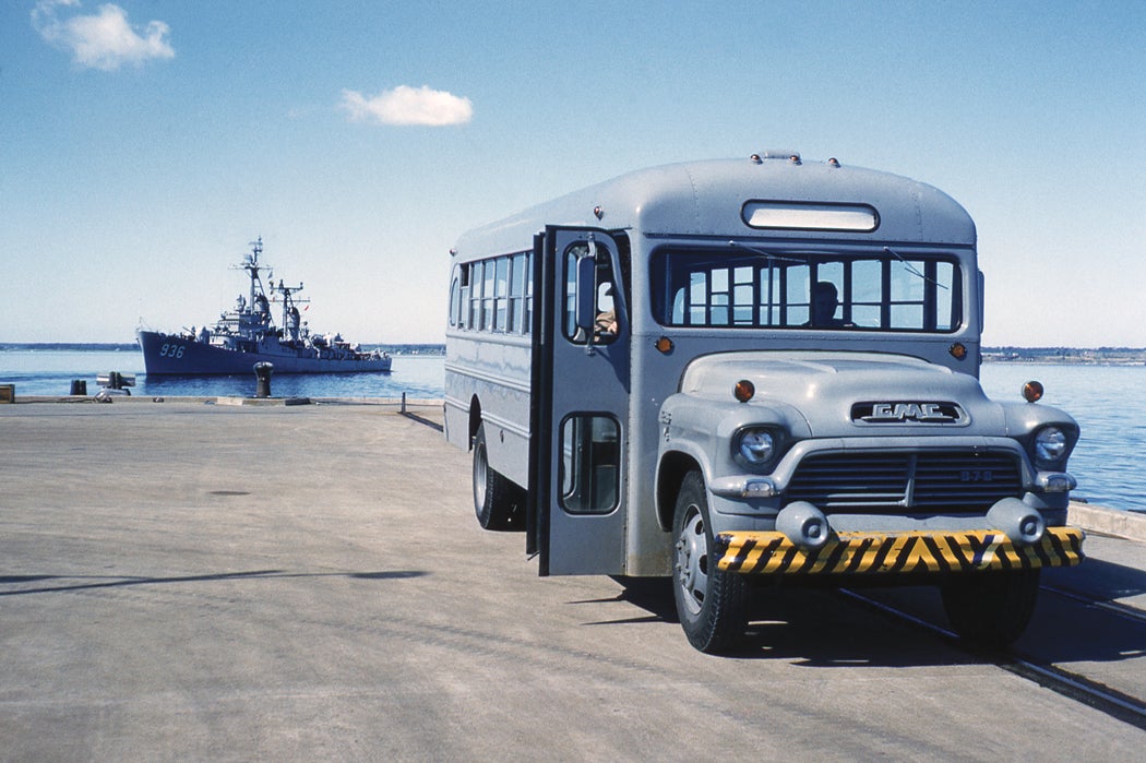 usn-gmc-bus-1958_c.jpg