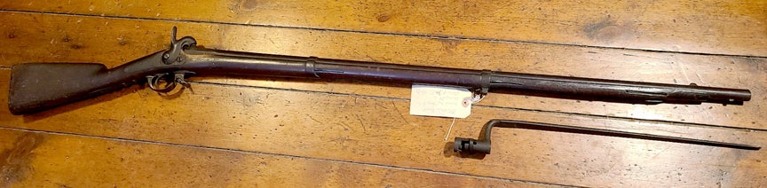 rifle_full_lengthred.jpg