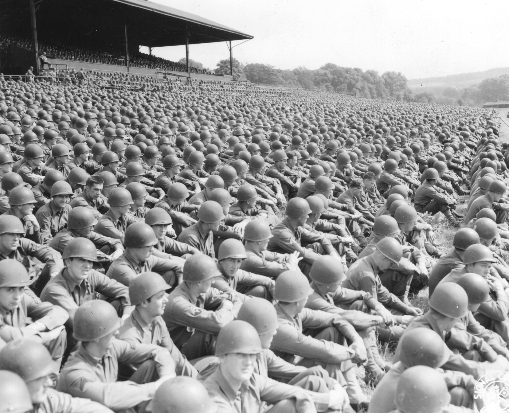 england-may-1944-helmet-liners.jpg