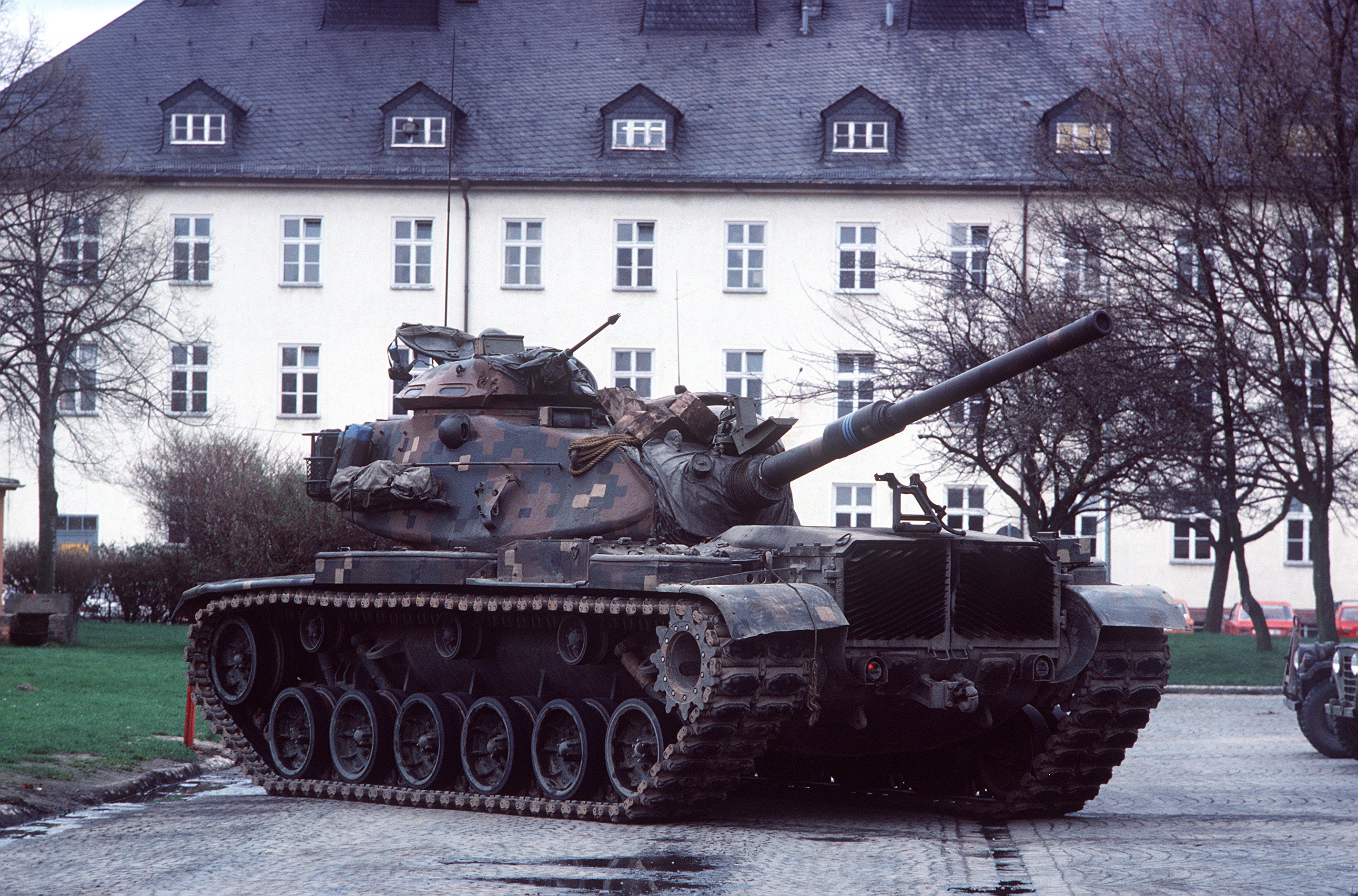 m60a1-2nd-armored-cav-dual-texture-gradient-digital-camo-1985-photo-1.jpg