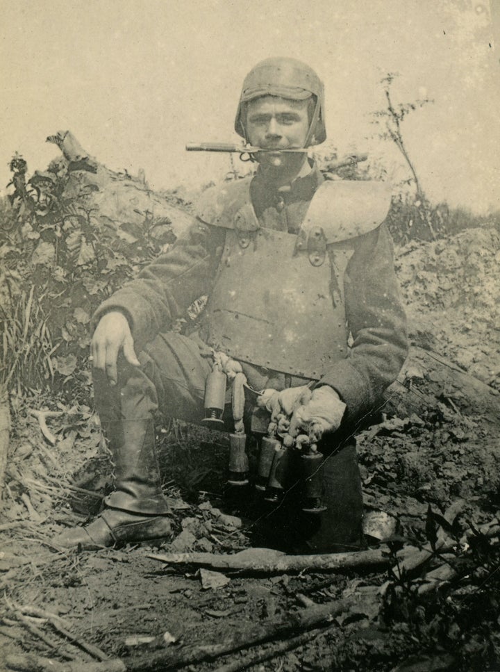 4-belgian-trench-armor-2-red.jpg