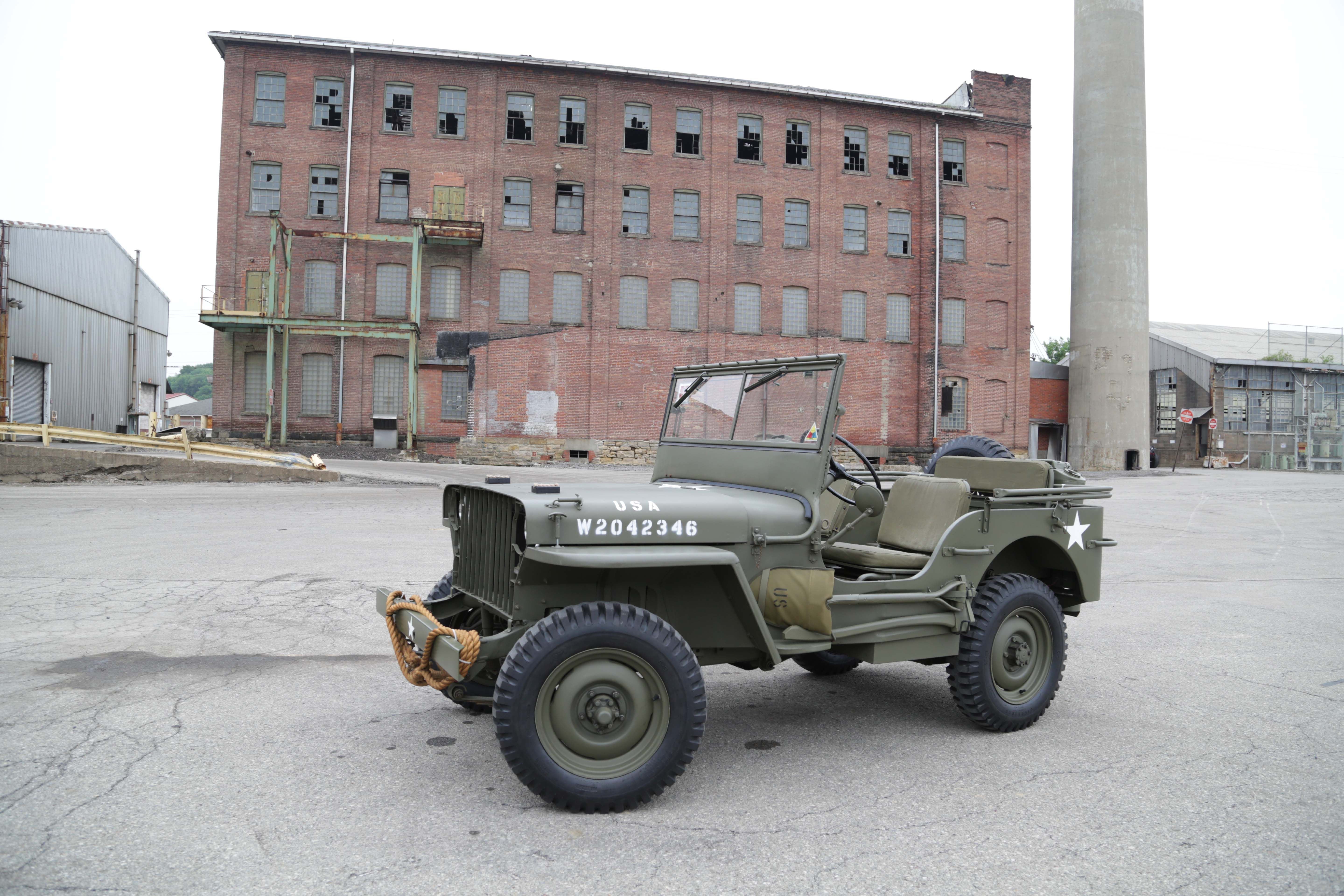 mb-1942-richard-crotzer-bantam-factory.jpg