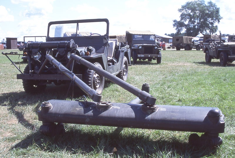 m151-1967-minesweeper-chet-krause-graf-1531red.jpg