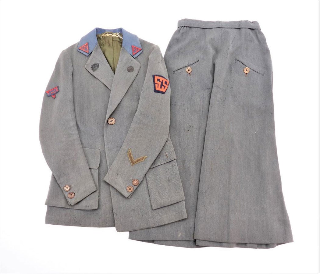 wwi-ladies-ymca-outfit.jpg