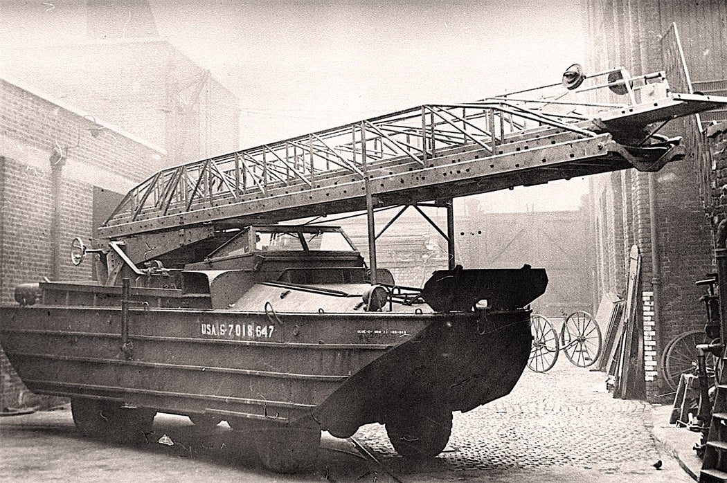 dukw9.jpg