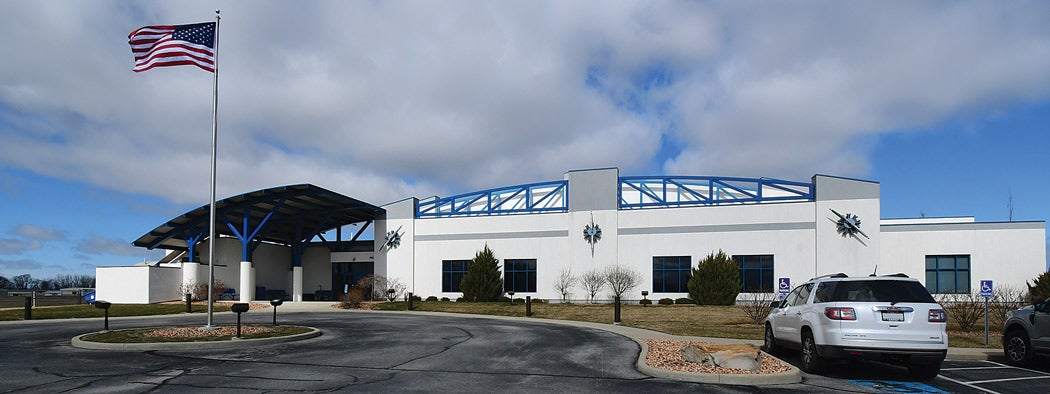 omp-lam24-bld-8847w-mv.jpg
