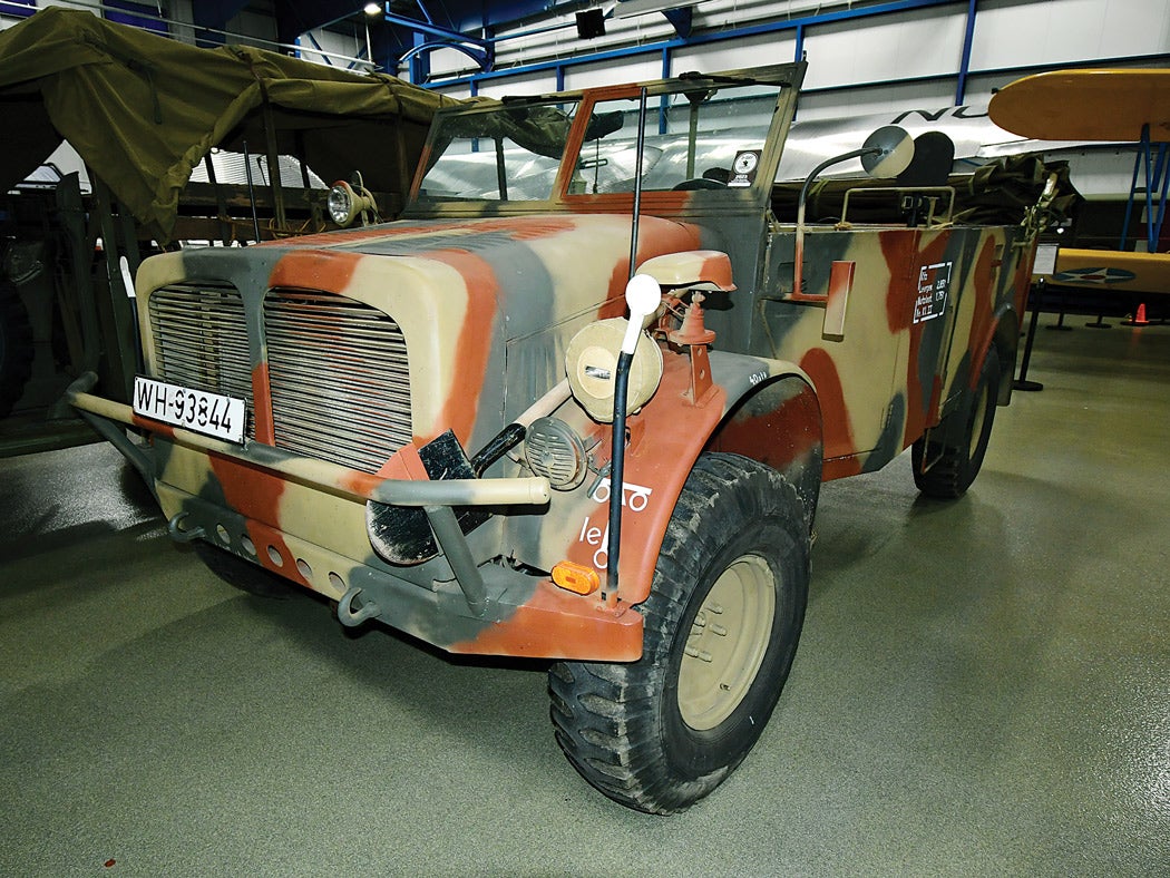 omp-lam24-hrch-0293b-mv.jpg