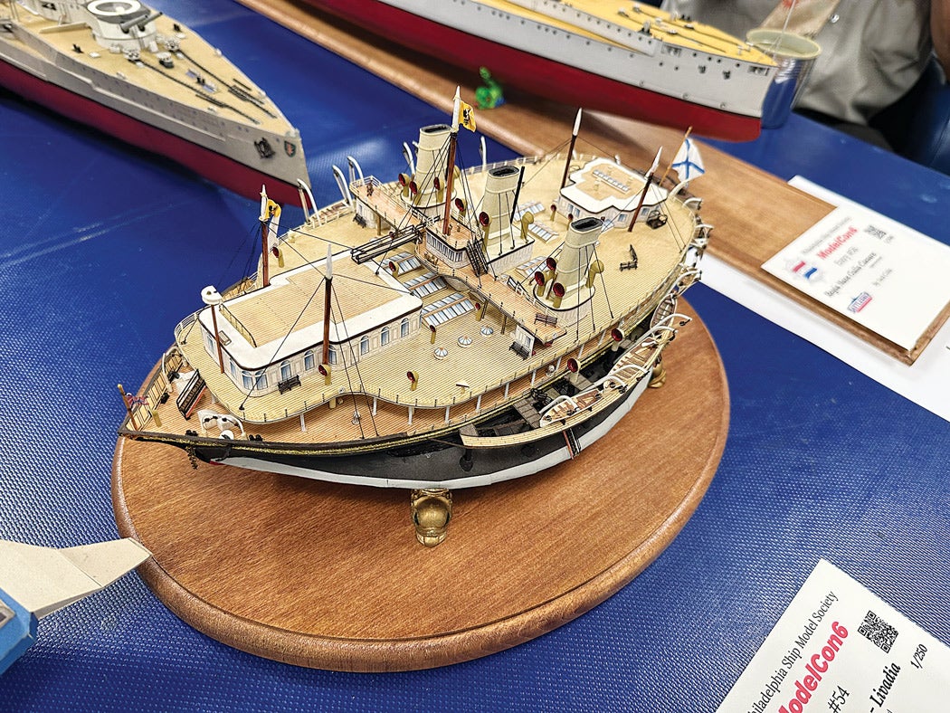 modelcon-2.jpg