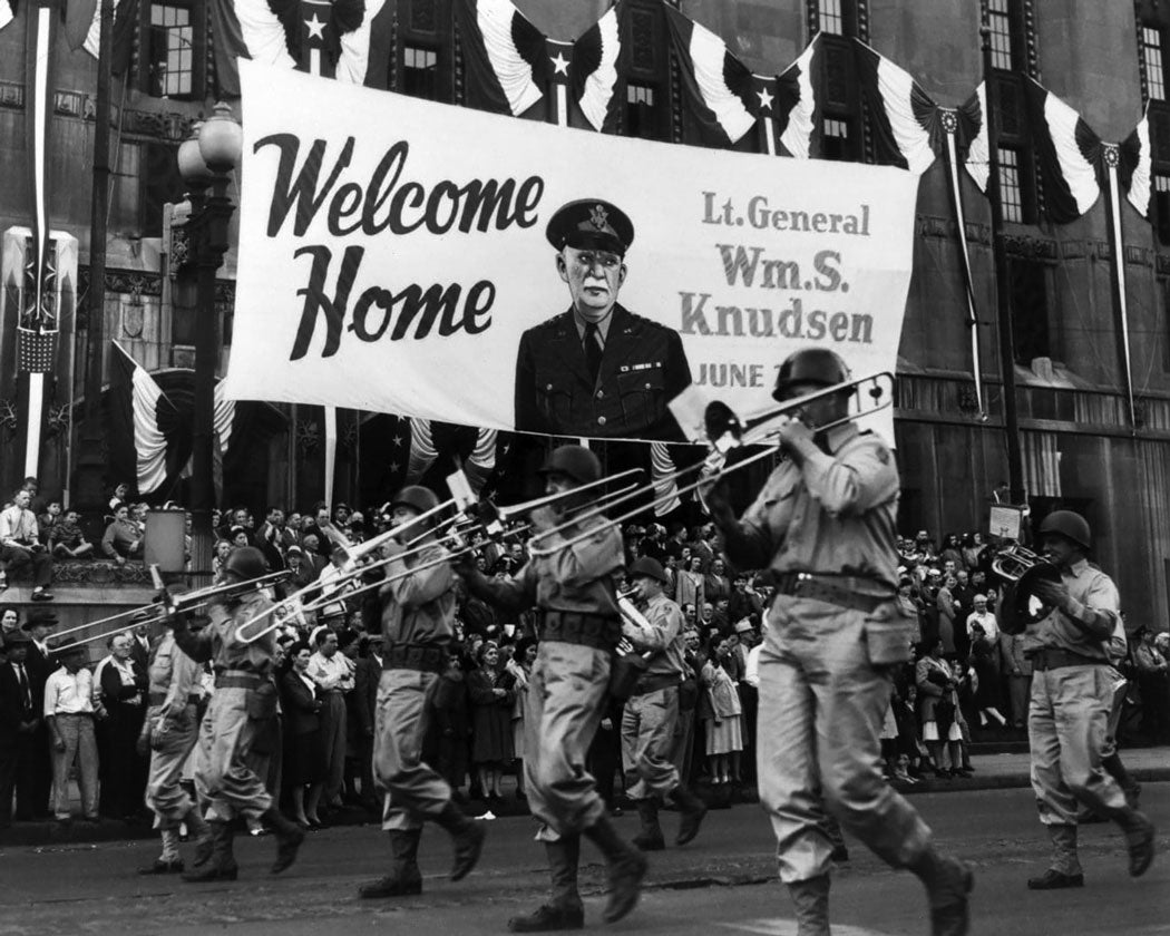 7-parade-in-detroit.jpg