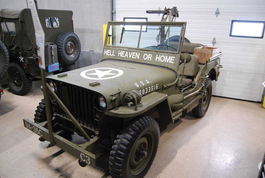 photo-06-wwii-wilys-mb-with-machine-gun-mount.jpg